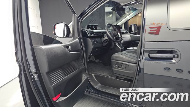 Hyundai Staria 2024 — photo 13