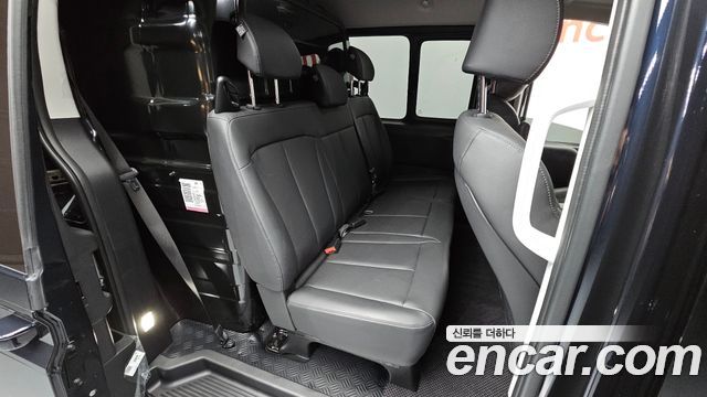 Hyundai Staria 2024 — photo 17