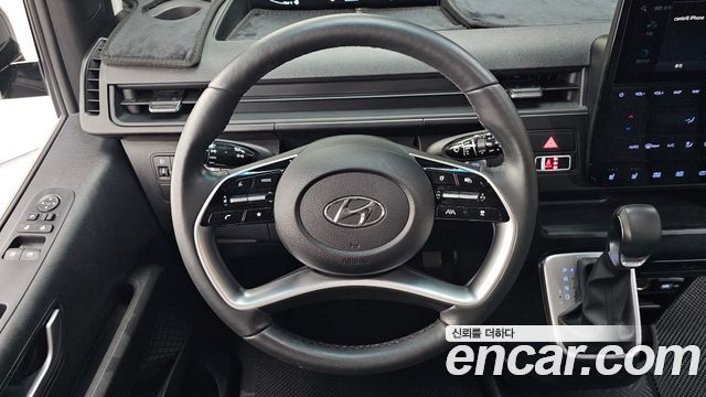 Hyundai Staria 2024 — photo 19