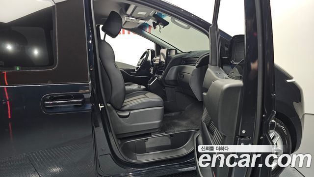 Hyundai Staria 2024 — photo 16