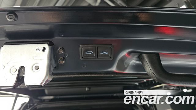 Hyundai Staria 2024 — photo 32