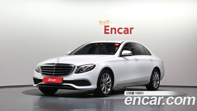 Mercedes-Benz E-Class 2017 — photo 1