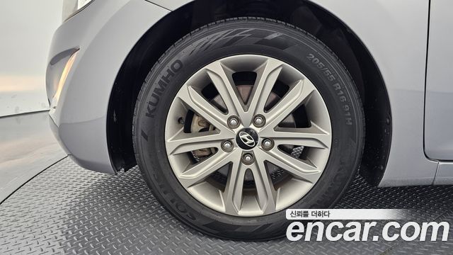 Hyundai AVANTE 2014 — photo 5