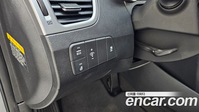 Hyundai AVANTE 2014 — photo 22
