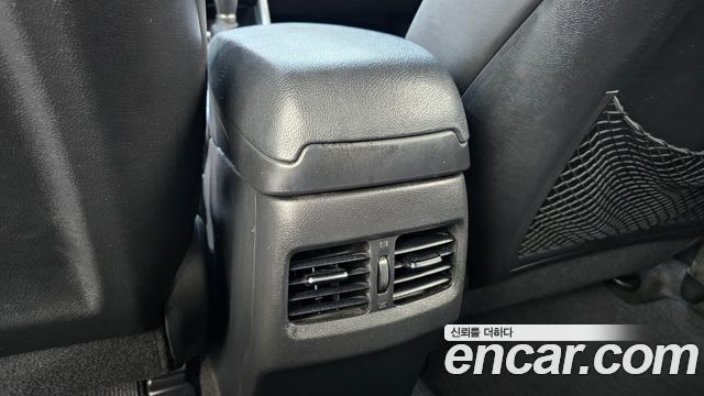 Hyundai AVANTE 2014 — photo 24