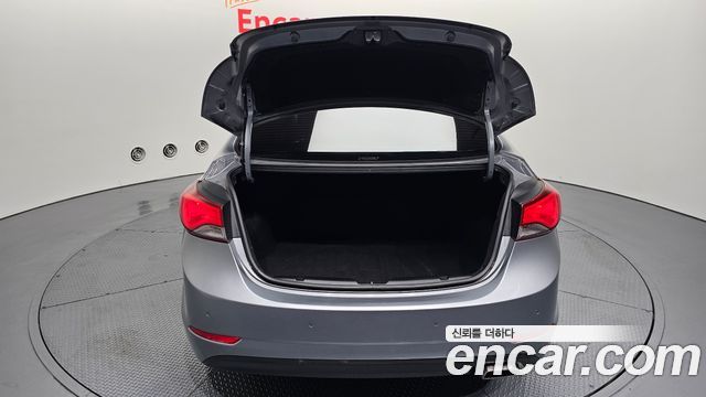 Hyundai AVANTE 2014 — photo 26