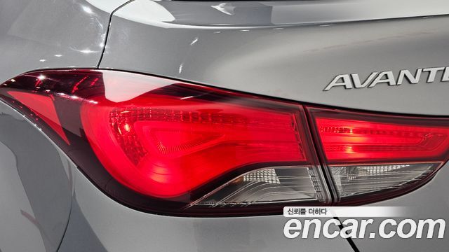 Hyundai AVANTE 2014 — photo 9