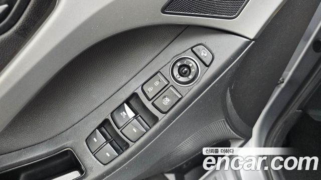 Hyundai AVANTE 2014 — photo 28
