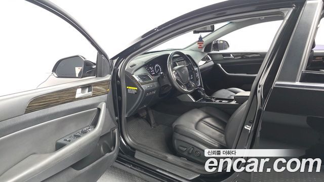 Hyundai Sonata 2016 — photo 13