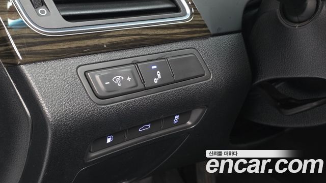 Hyundai Sonata 2016 — photo 25