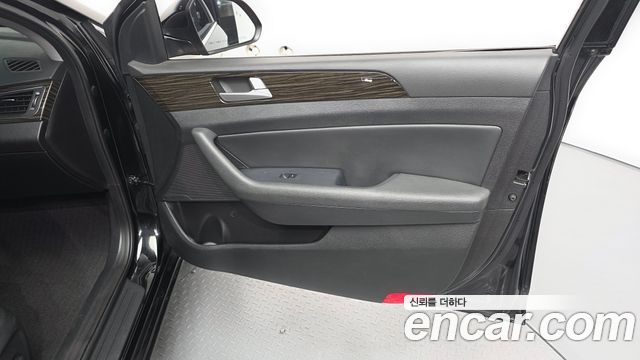 Hyundai Sonata 2016 — photo 14