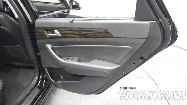 Hyundai Sonata 2016 — photo 15