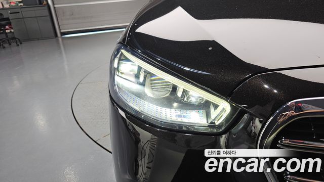 Mercedes-Benz S-Class 2021 — photo 8