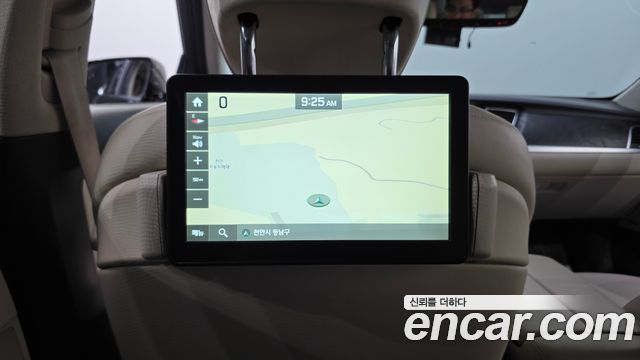 Genesis G80 2017 — photo 17