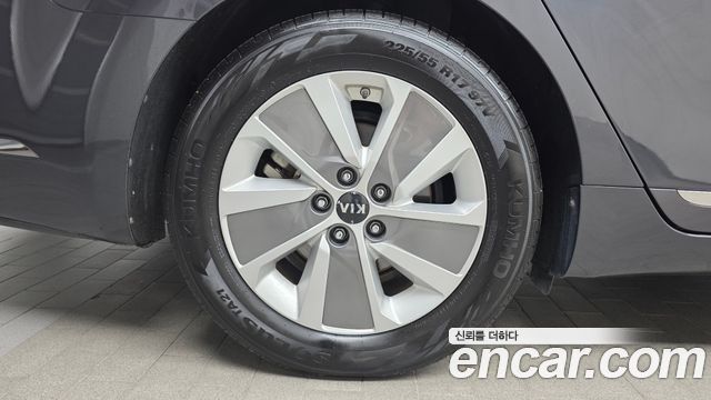 Kia K7 2017 — photo 5