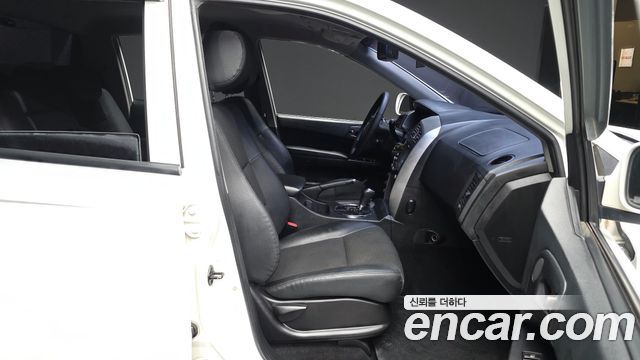 KG Mobility KORANDO 2014 — photo 17