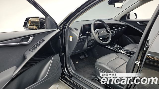 Kia Niro 2023 — photo 10