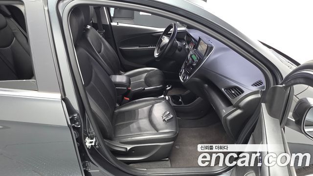 Chevrolet Korea Spark 2017 — photo 16