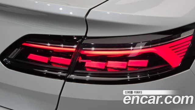 Volkswagen Arteon 2023 — photo 9