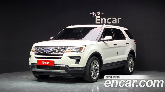 Ford Explorer 2019 — photo 1