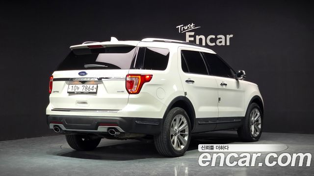 Ford Explorer 2019 — photo 2