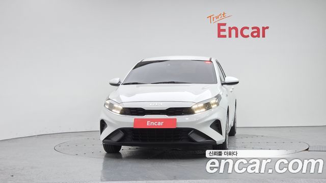 Kia K3 2023 — photo 3