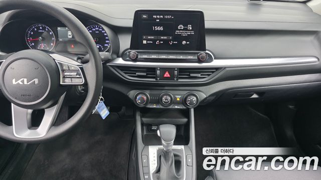 Kia K3 2023 — photo 15