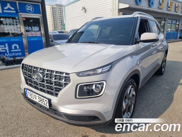 Hyundai Venue 2022 — photo 1
