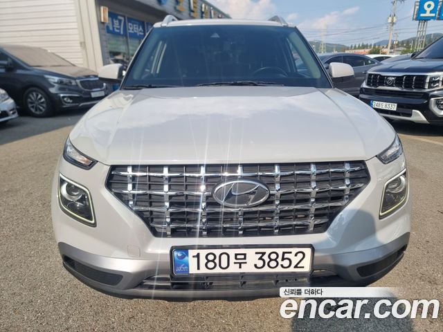 Hyundai Venue 2022 — photo 2
