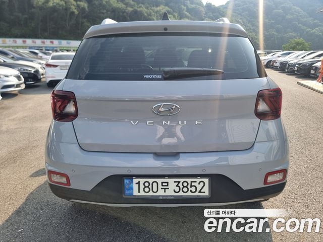 Hyundai Venue 2022 — photo 4