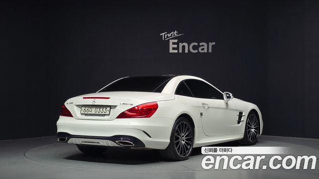 Mercedes-Benz SL-Class 2017 — photo 2