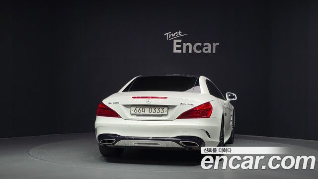 Mercedes-Benz SL-Class 2017 — photo 4