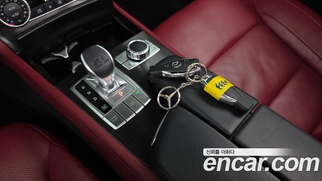 Mercedes-Benz SL-Class 2017 — photo 9