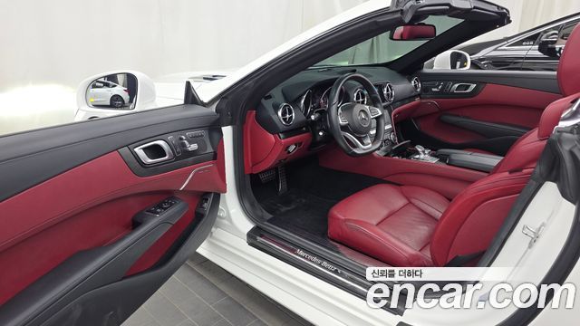Mercedes-Benz SL-Class 2017 — photo 10