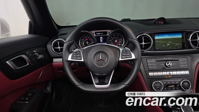 Mercedes-Benz SL-Class 2017 — photo 13