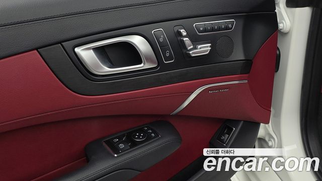 Mercedes-Benz SL-Class 2017 — photo 17