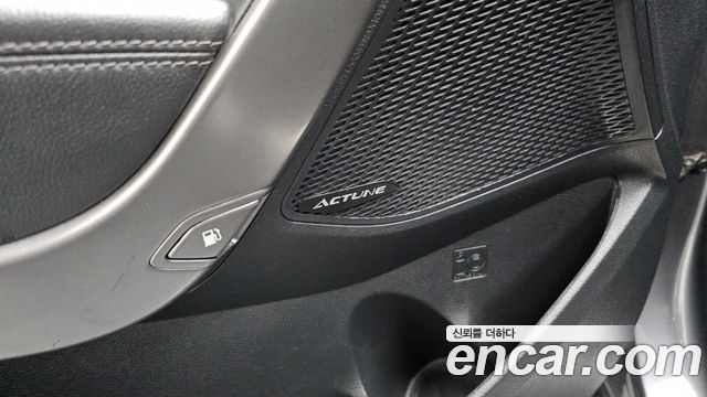 Hyundai Santafe 2015 — photo 28