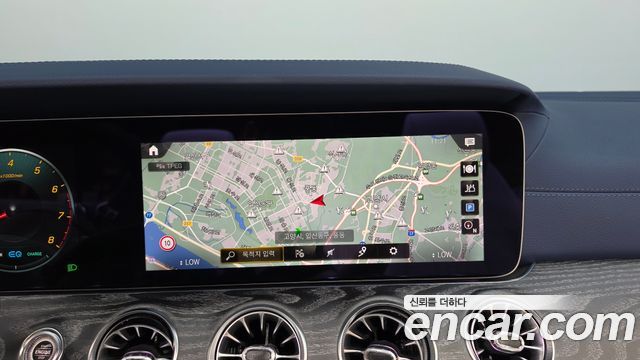 Mercedes-Benz E-Class 2023 — photo 20