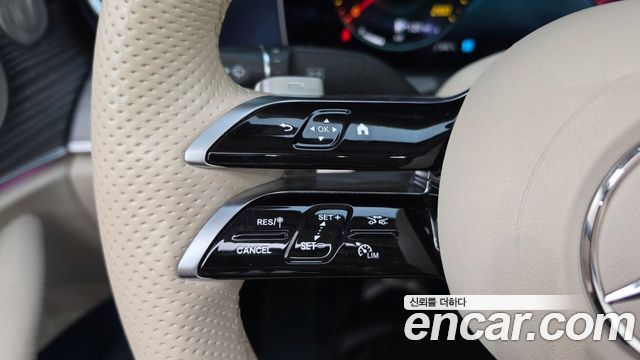Mercedes-Benz E-Class 2023 — photo 30