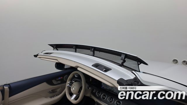 Mercedes-Benz E-Class 2023 — photo 41