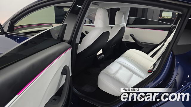 Tesla Model 3 2024 — photo 16