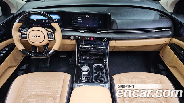 Kia Canival 2023 — photo 10