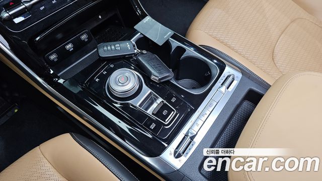 Kia Canival 2023 — photo 12