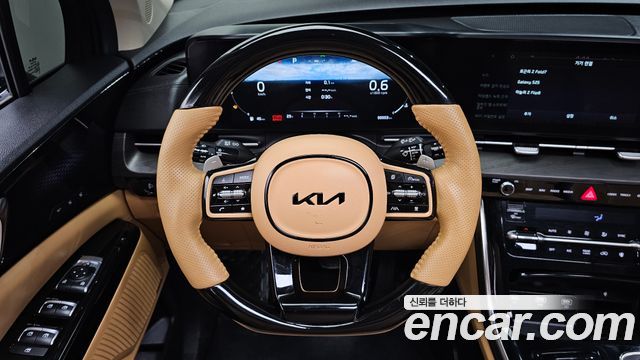 Kia Canival 2023 — photo 19