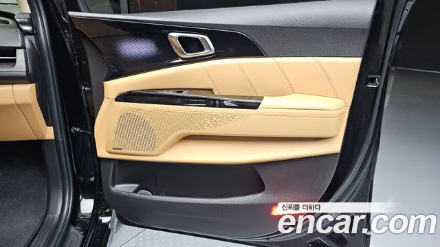 Kia Canival 2023 — photo 15