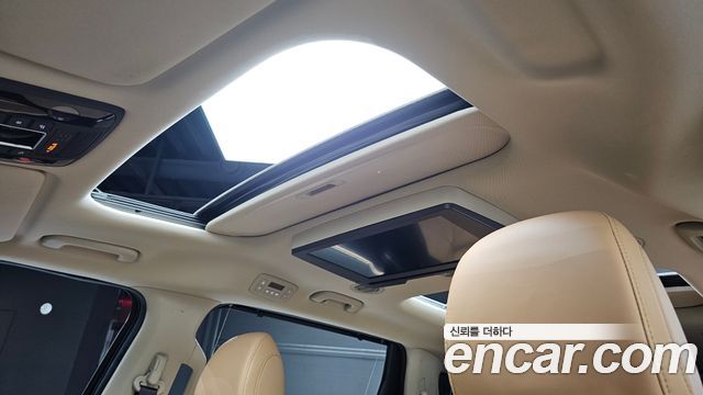 Kia Canival 2023 — photo 34