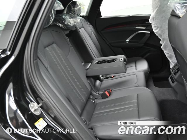 Audi Q5 2025 — photo 12