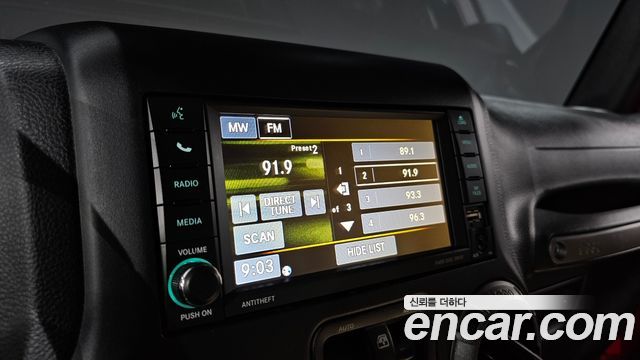 Jeep Wrangler 2016 — photo 14