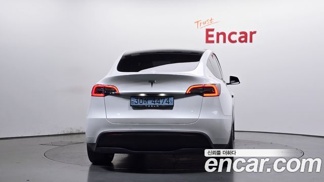 Tesla Model Y 2021 — photo 4
