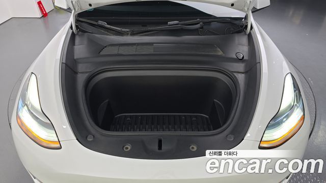 Tesla Model Y 2021 — photo 6